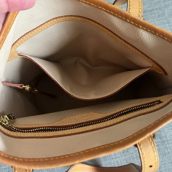 Louis Vuitton Monogram Brown and Tan Bucket Shoulder Bag - Picture 4 of 14